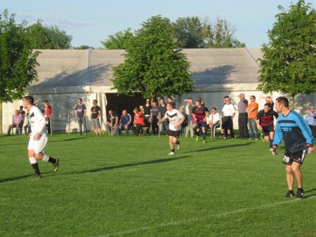 Nogometna tekma NK Teleing - KMN Old Boys MS, maj 2014 5